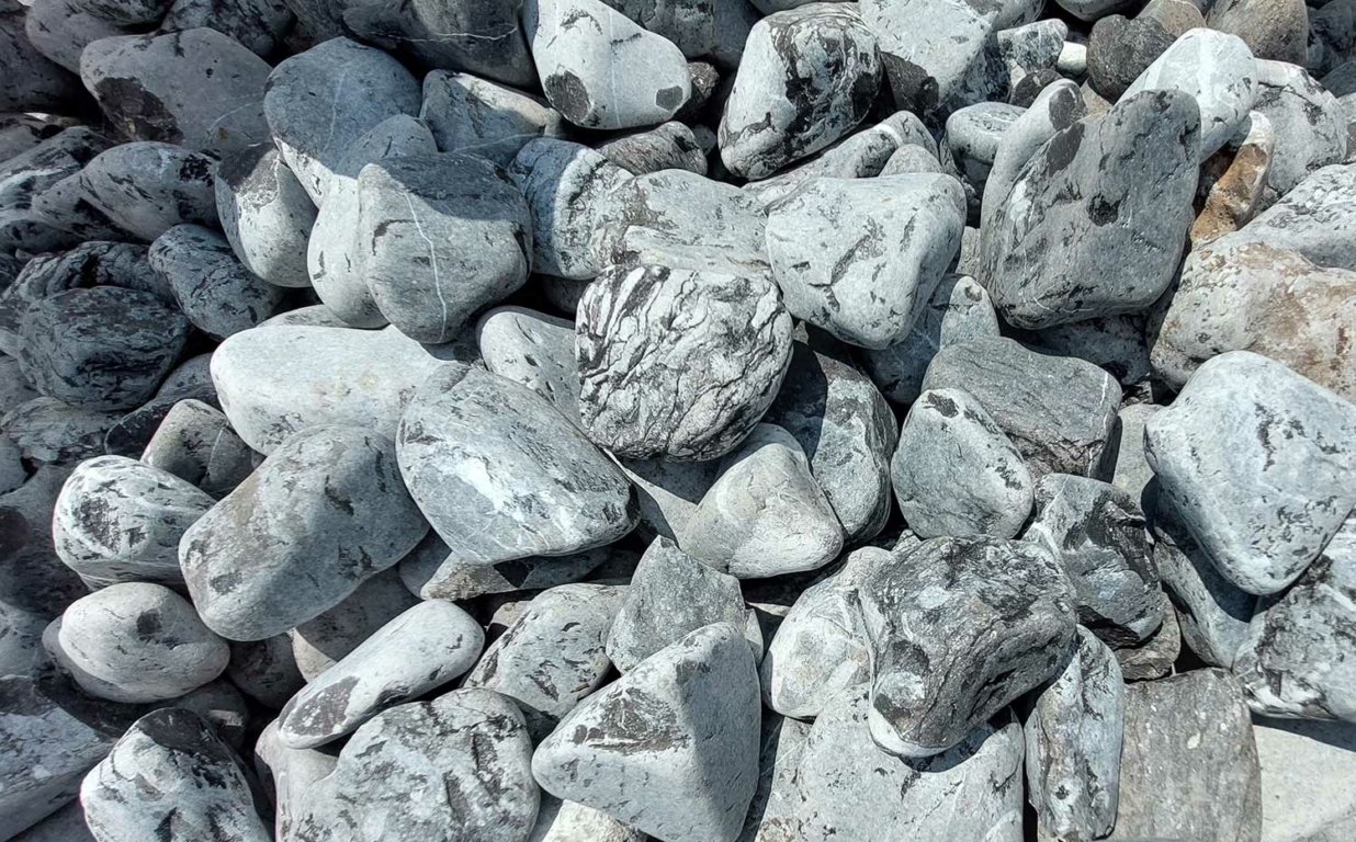 Galets-gris-noir-60-90-(2)