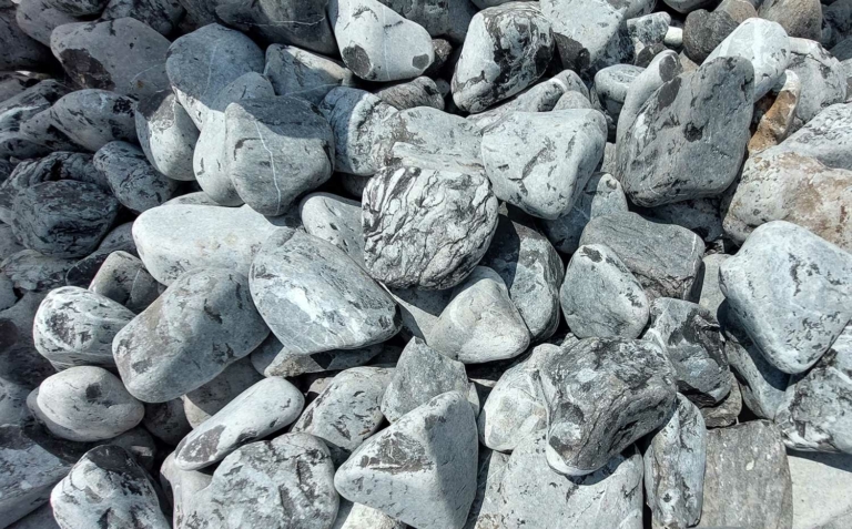 Galets-gris-noir-60-90-(2)