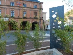 piquets de schiste ardoisiers Totem Aménagement paysager